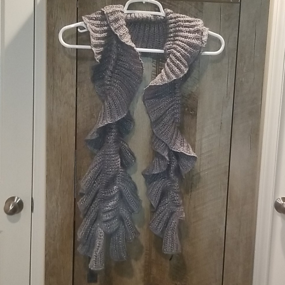 Grey scarf